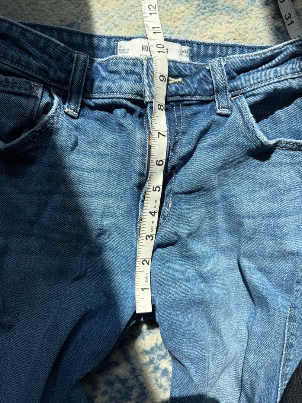 Hollister High Rise Straight Leg Jeans 26R - Picture 10 of 11
